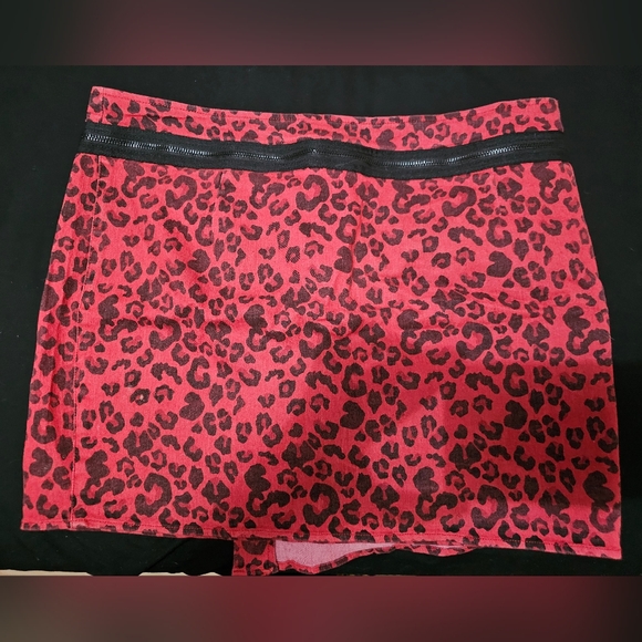 Iron Fist Red Leopard denim skirt - Picture 4 of 4